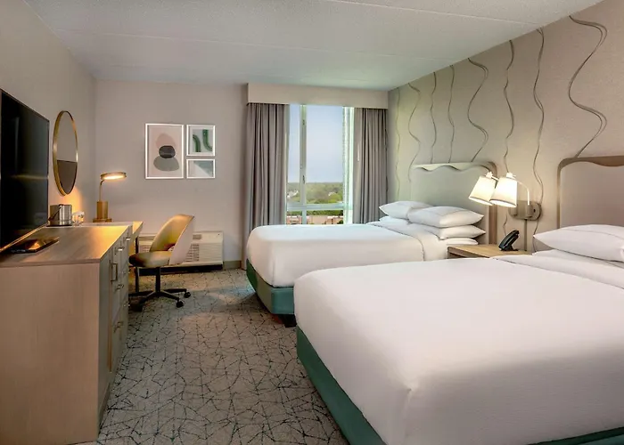 Doubletree By Hilton And Conference Center Chicago North Shore 4*