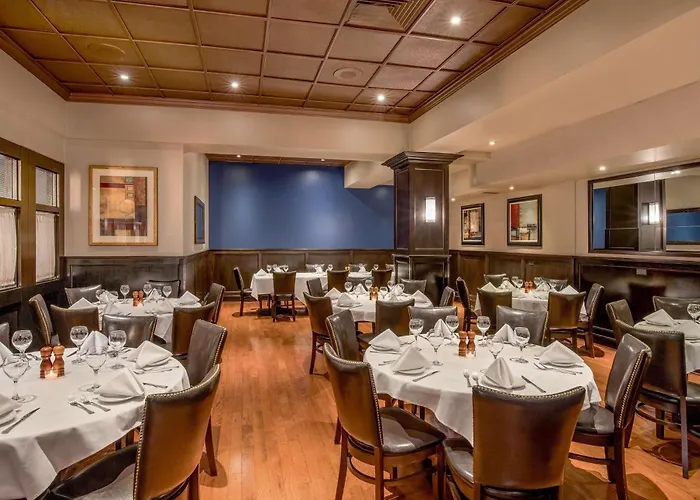 Doubletree By Hilton And Conference Center Chicago North Shore Hotel 4*